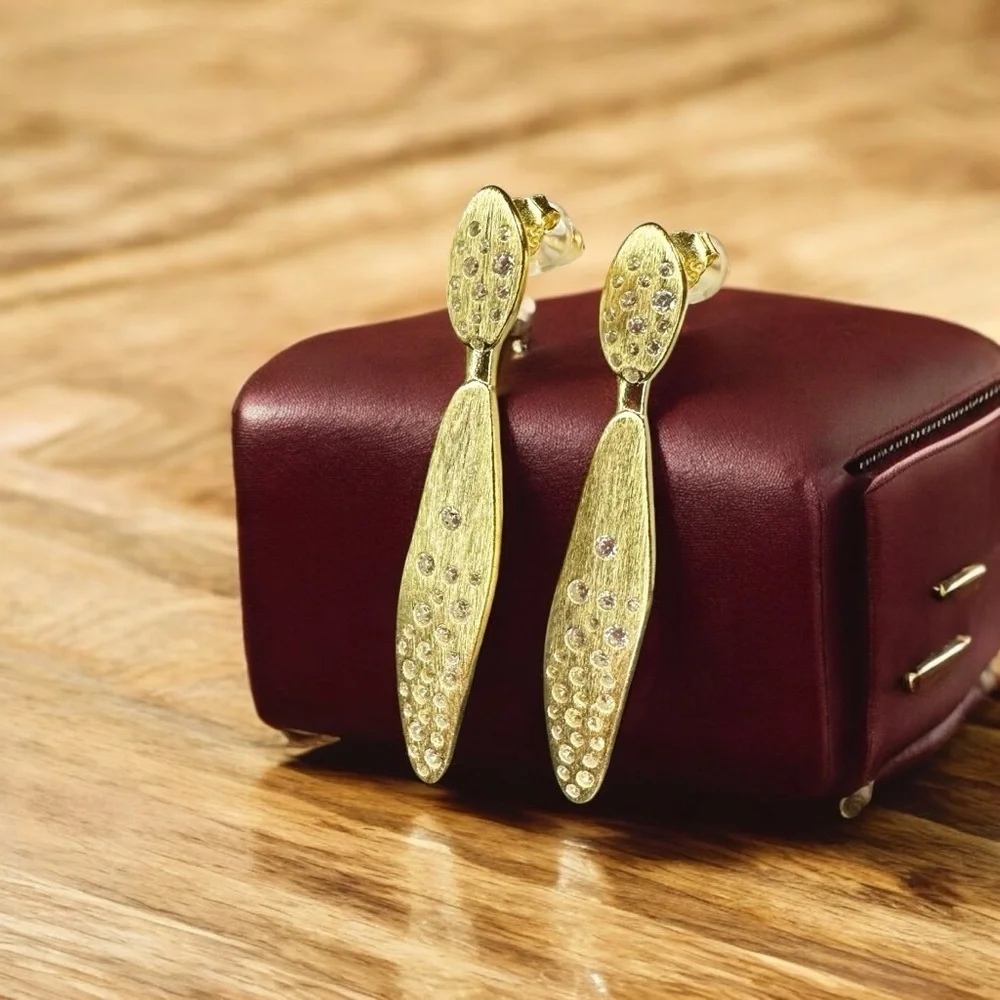 NEW Elegant Brushed Gold-Plated Sterling Silver Crystal Encrusted Drop Earrings